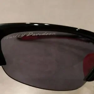 Harley-Davidson 2004 Women\'s Black & Red Sunglasses with Leather Drawstring Case Harley-Davidson | Accessories | Harleydavidson 204 Womens  main image 2